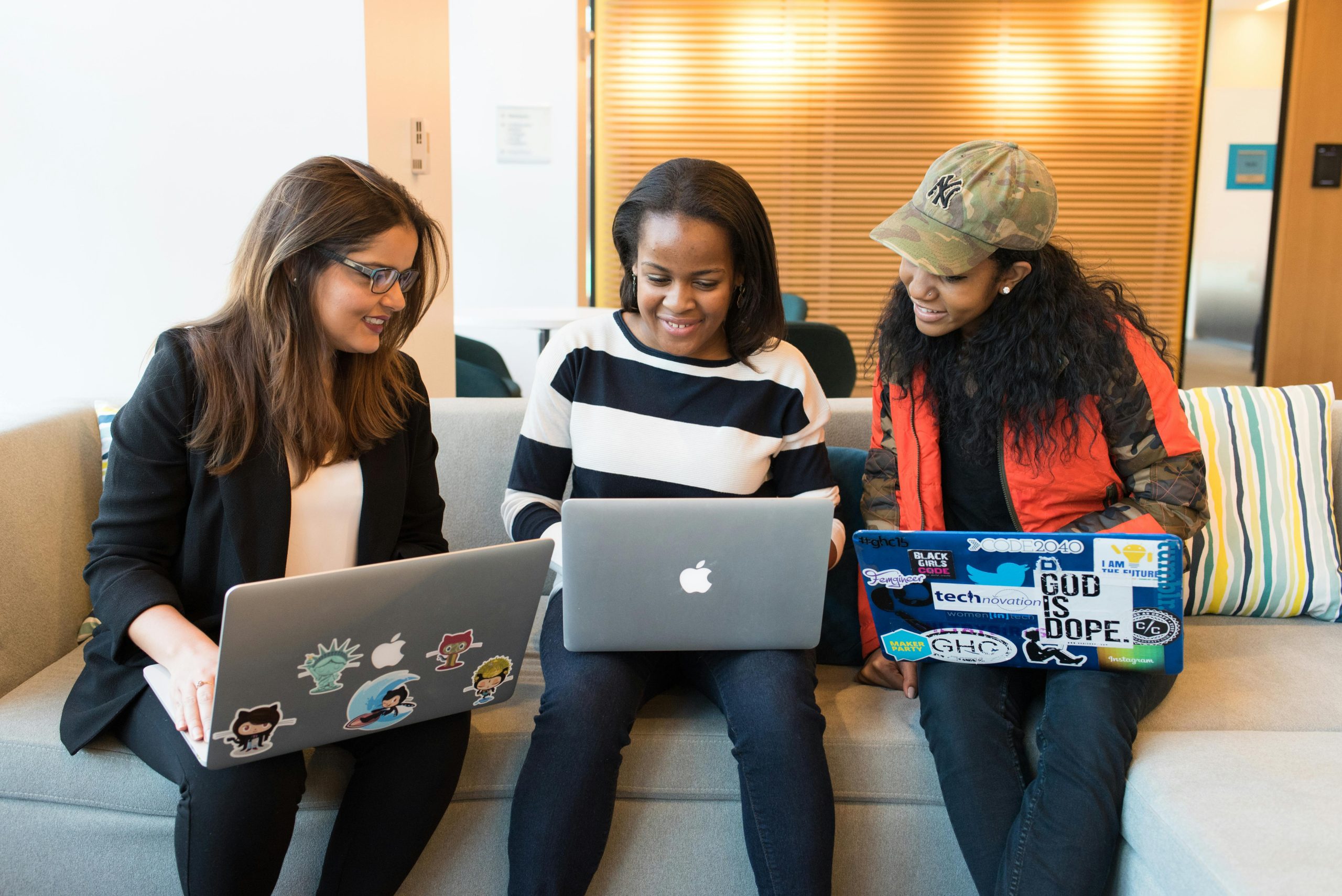 How to Legally Find Competitor Customer List Using Online Data